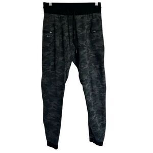BYLT Basics Elite‎ + Joggers Camo Joggers Men’s Size Medium